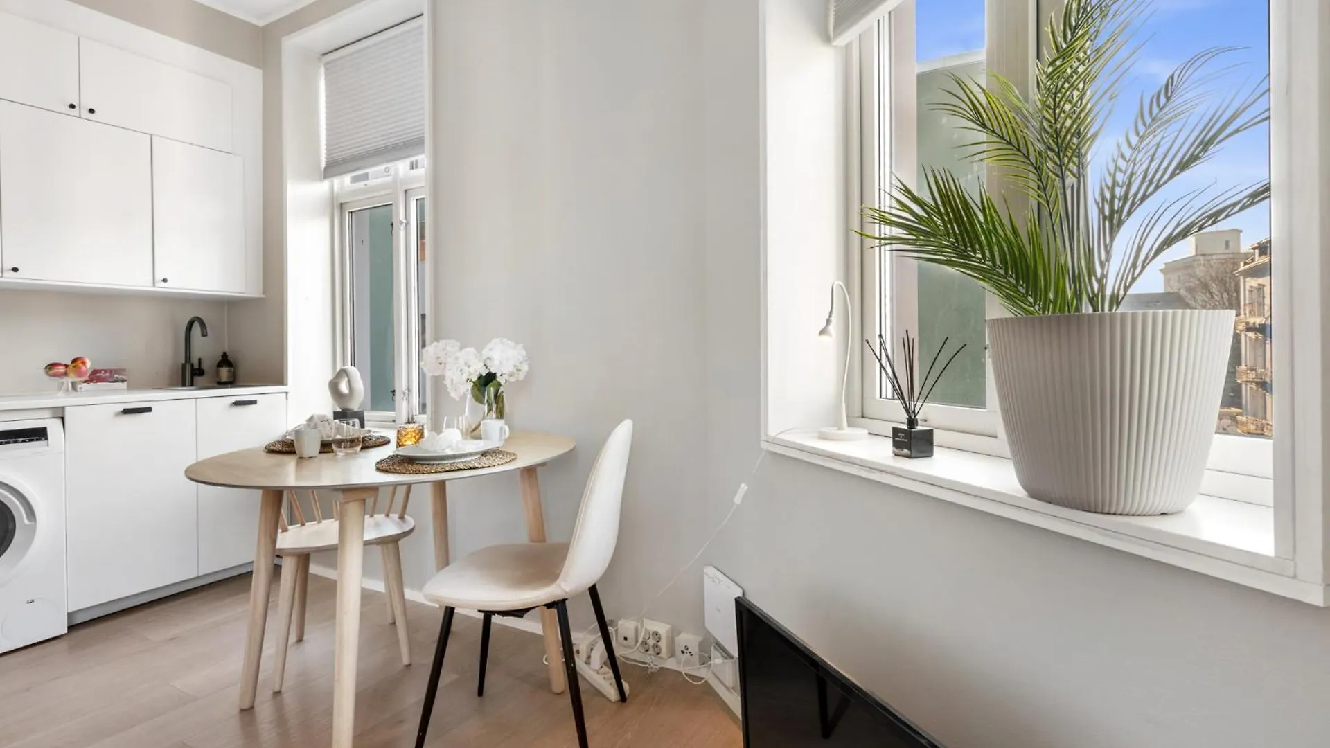 Roomsly - Cozy Hilltop Hideout In Central Bergen Lägenhet